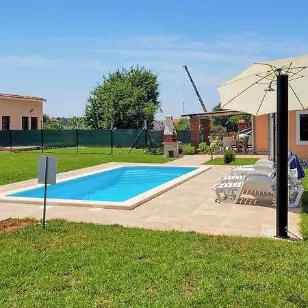 Holiday home Stunning In With Wifi Medulin