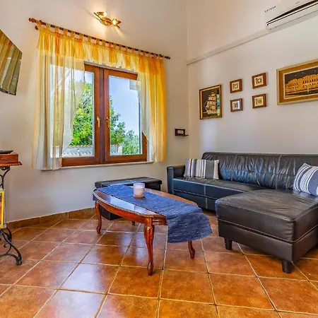 Stunning In With Wifi Holiday home Medulin