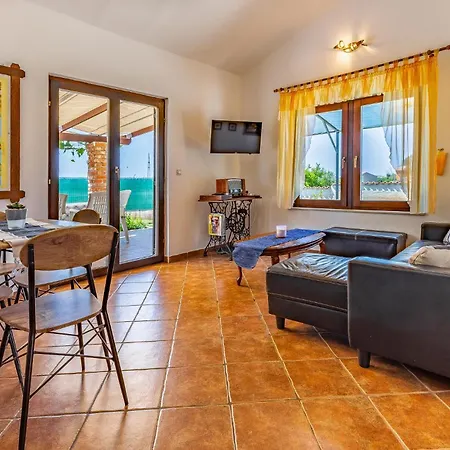 Stunning In With Wifi Holiday home *