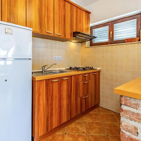 Holiday home Stunning In With Wifi Medulin