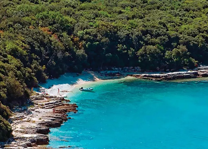 Stunning In With Wifi 메덜린